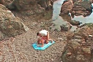 Maman Aime Bien Cette Petite Plage Free Porn Ee Xhamster